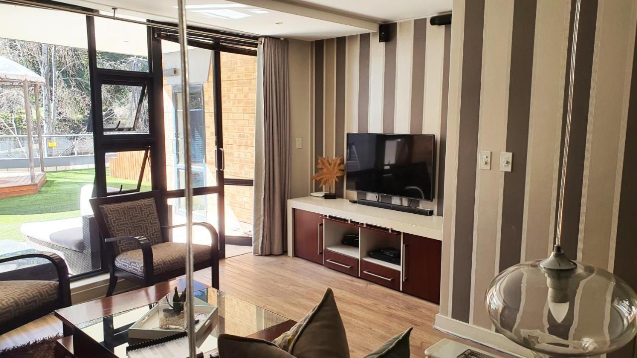 Zuri Residences At Ten Degrees Johannesburg Dış mekan fotoğraf
